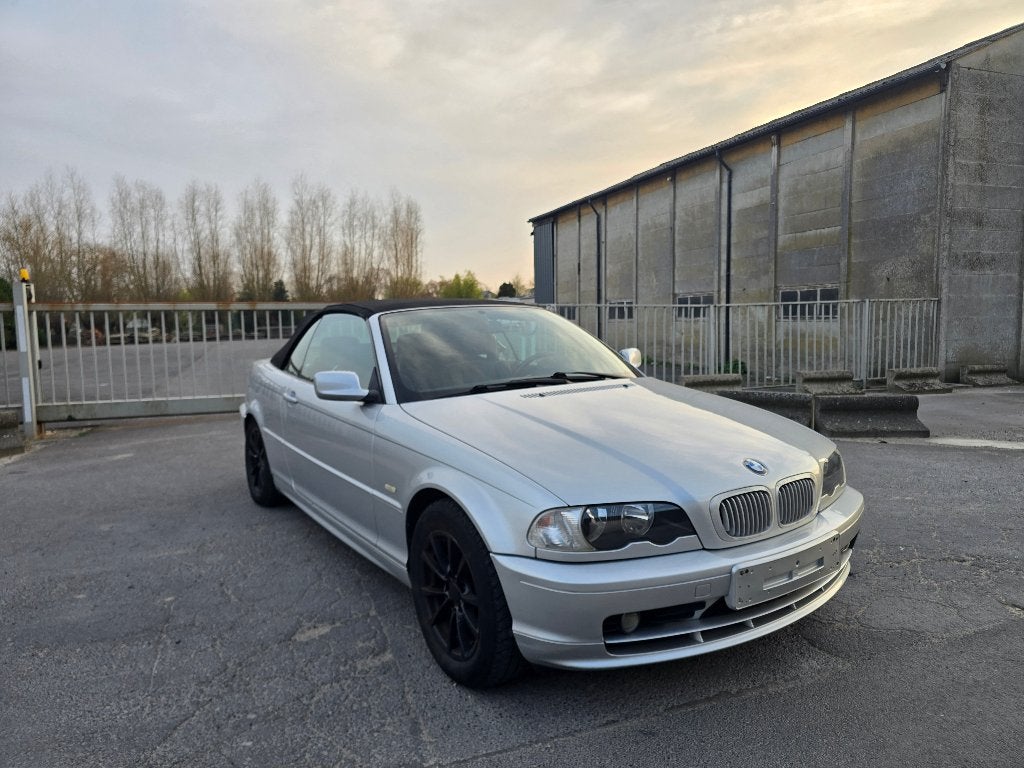 BMW 318CI - 203 000km - 03/2003 - cabrio, Autos, 100 kW, Achat, Entreprise, Cabriolet