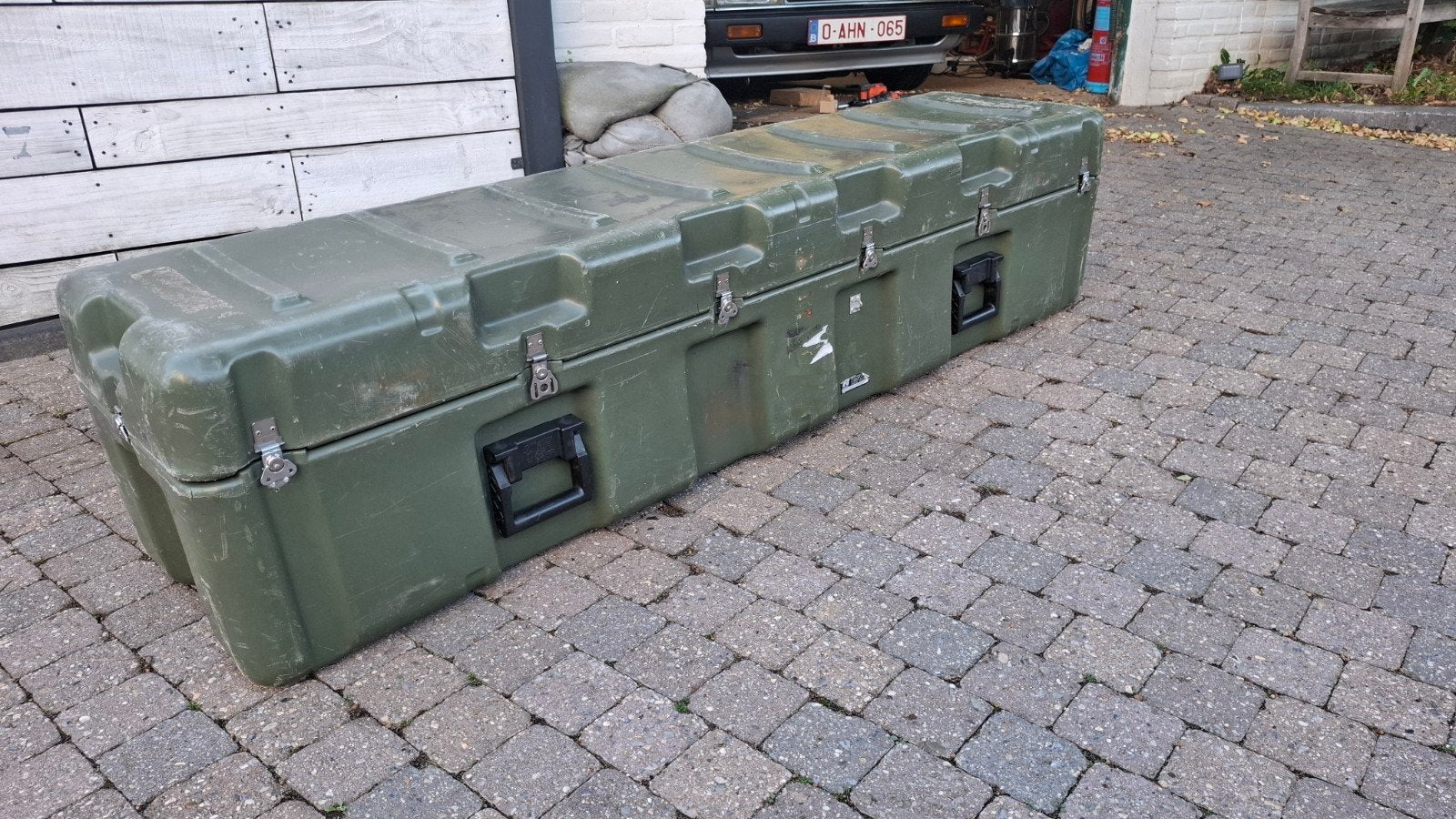 Grote Pelican/Hardigg case, Enlèvement