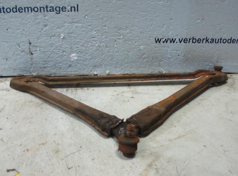 BRAS DE SUSPENSION AVANT DROIT (TRIANGLE) Ford Taunus, Info@VerberkAutodemontage.nl, Nijverheidstraat 1a 1a
5405 AJ  UDEN, NL
