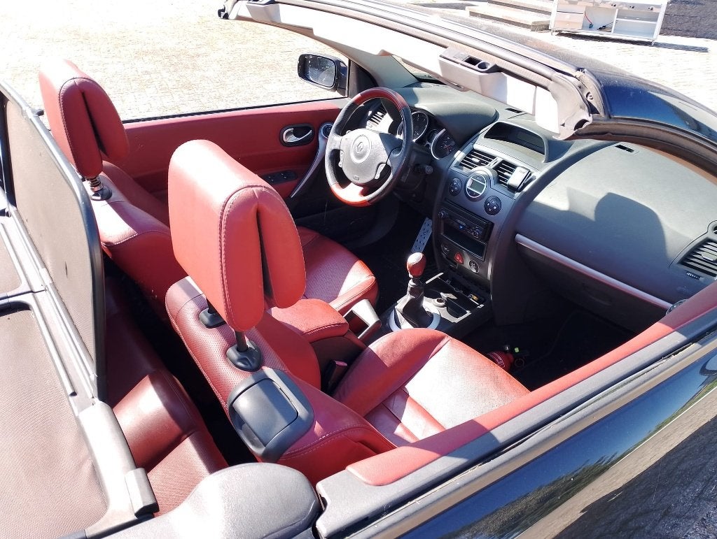 RENAULT cabrio DIESEL, Auto's, Voorwielaandrijving, Cabriolet, Zwart, Leder