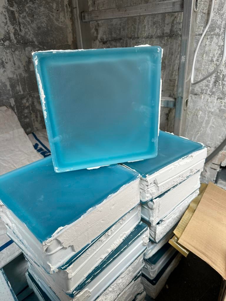 Blauwe glastegels, Doe-het-zelf en Bouw, Glas en Ramen, Ophalen, Minder dan 80 cm, Minder dan 80 cm, Overige typen