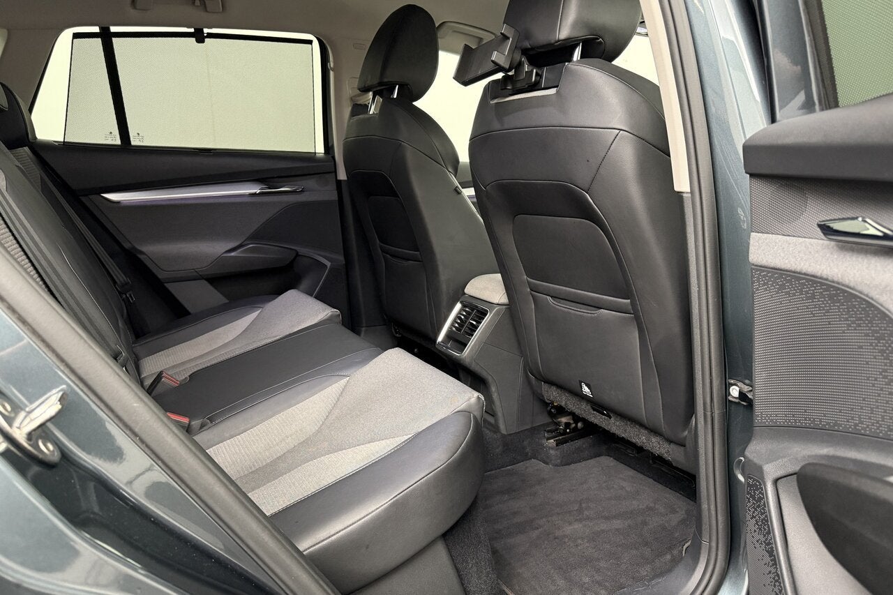 Skoda Enyaq 82kWh IV 80 - 400km - CARPLAY - ANDROID - TOPST, Autos, 0 kg, 0 kg, Noir, 5 places