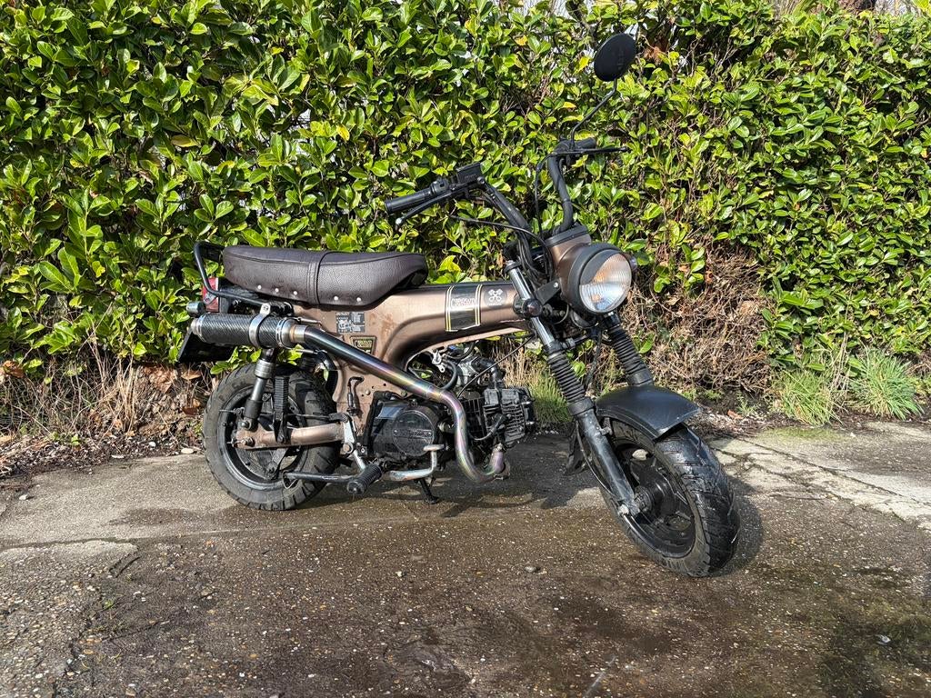 Dax Skyteam 125cc uitvoering C Brown Exclusive, Motoren, Motoren | Honda, Scooter, Particulier, 11 kW of minder