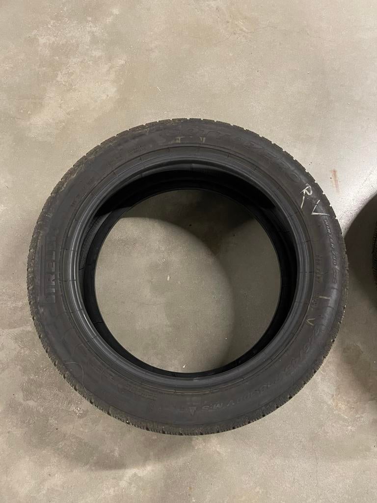 Pirelli Sottozero R18 245/45 vooraan en 275/40 achteraan, Ophalen, Gebruikt
