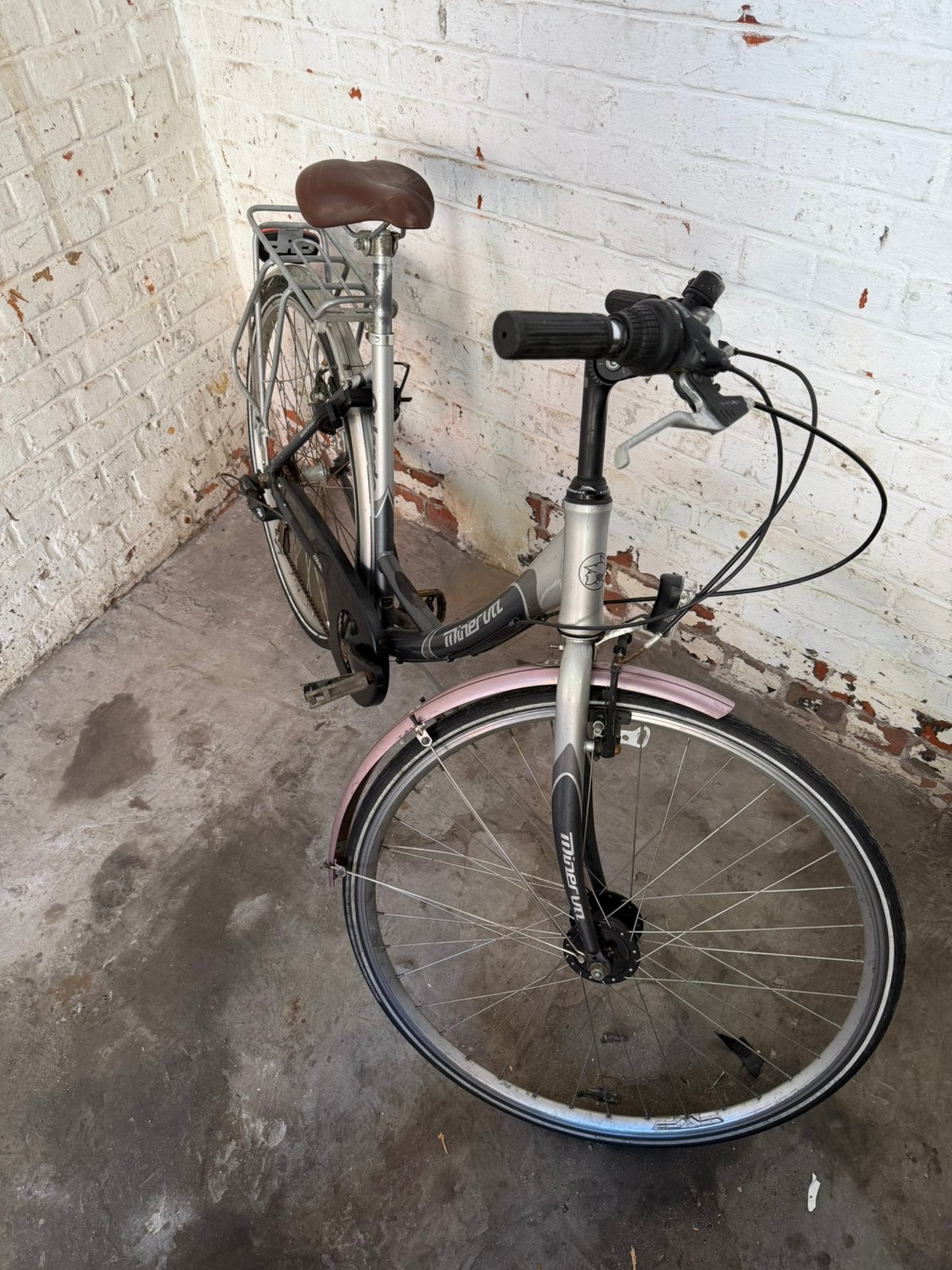 Damesfiets mineriva, Fietsen en Brommers, Gebruikt, Velgrem, Versnellingen, 56 cm of meer