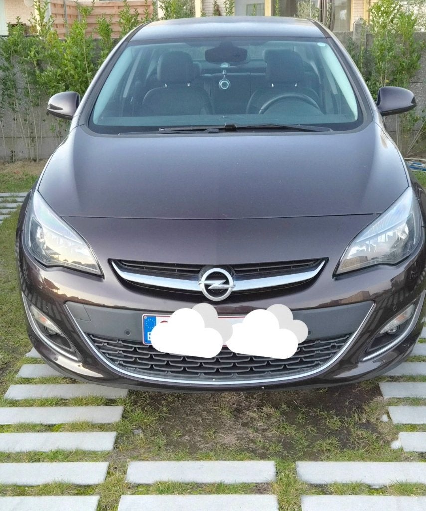 Opel Astra hatchbback 2014, Autos, Euro 5, Achat, 4 portes, Noir