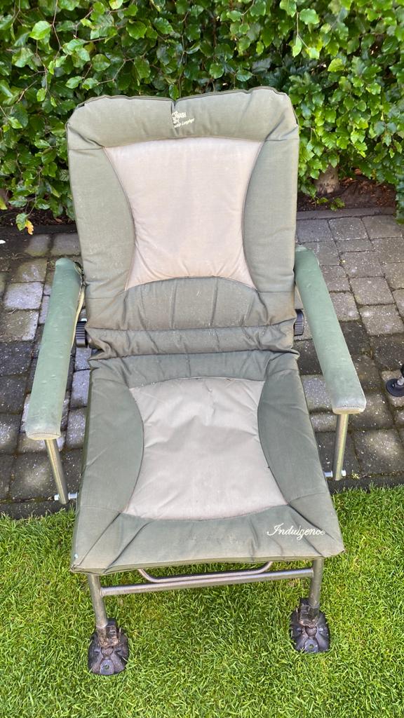 Stoel Nash Indulgence, Enlèvement, Utilisé