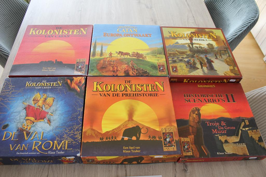 Kolonisten Van Catan verschillende versies, Hobby en Vrije tijd, Gezelschapsspellen | Bordspellen, Drie of vier spelers, Ophalen of Verzenden
