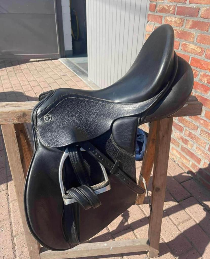 Kieffer veelzijdigheidszadel 17 inch, Dieren en Toebehoren, Ophalen, Gebruikt, Recreatie