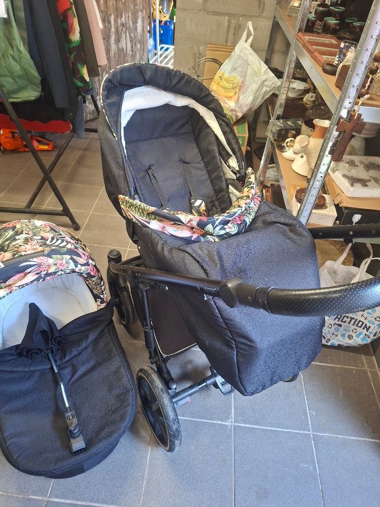 tweedelige kinderwagen Kunert molto, Ophalen, Zo goed als nieuw