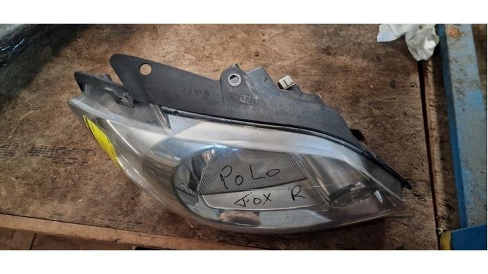 Phare droit d'un Volkswagen Fox, Autos : Pièces & Accessoires, Volkswagen, -, 3 mois de garantie, Utilisé