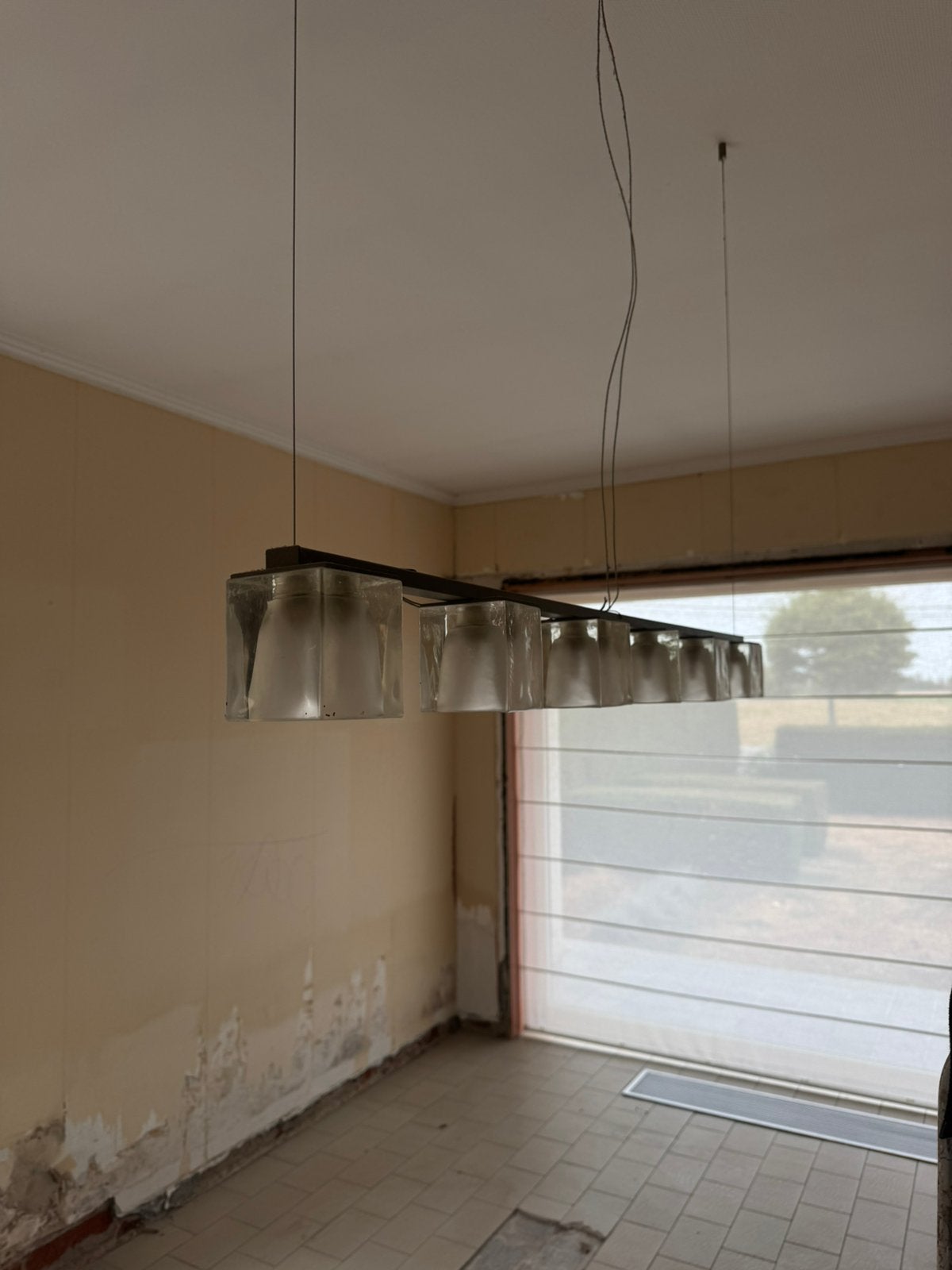 Moderne zilverkleurige hanglamp – stijlvolle eyecatcher, Ophalen, Hanglamp, Design