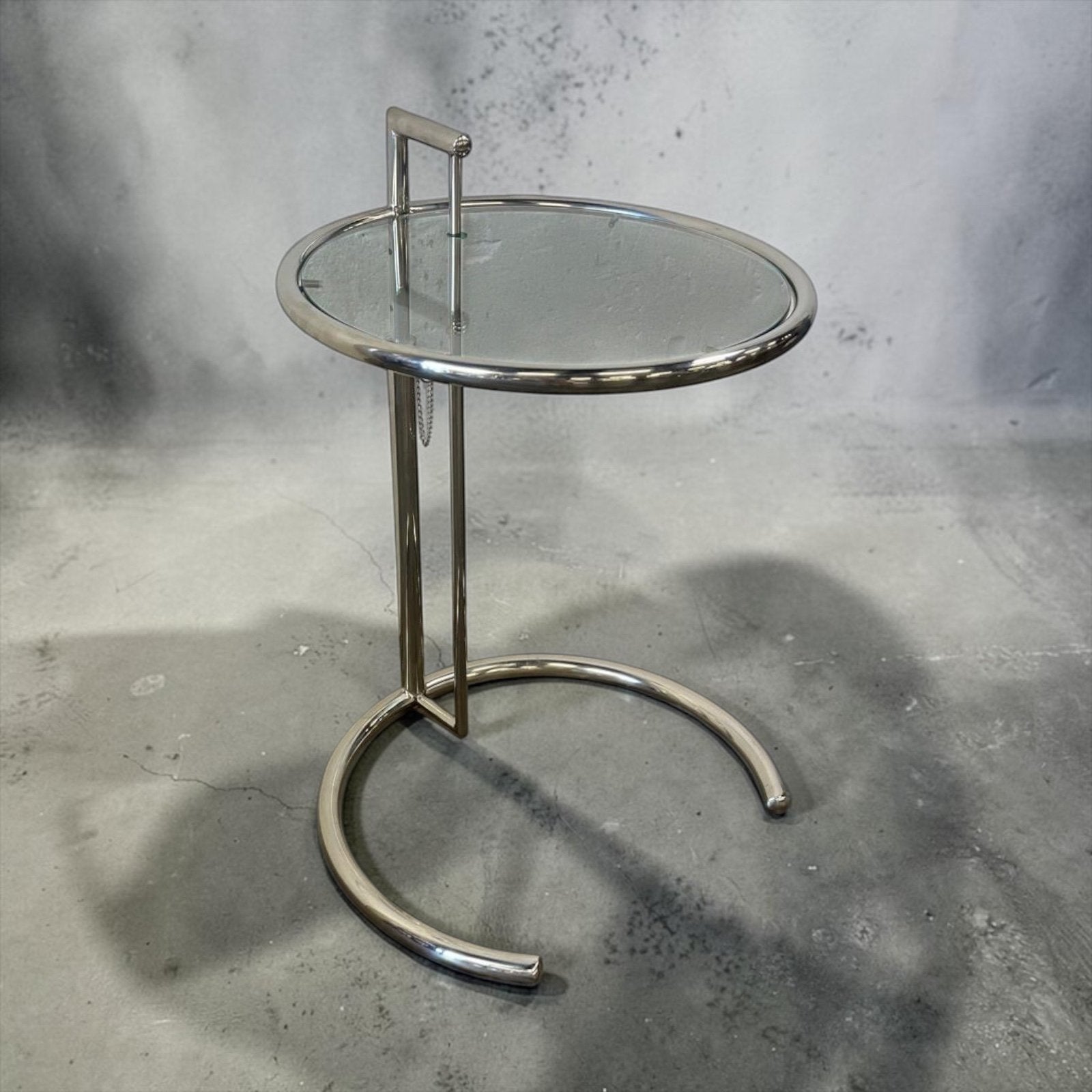 Vintage chromen verstelbare bijzettafel met fumé glas, Ophalen