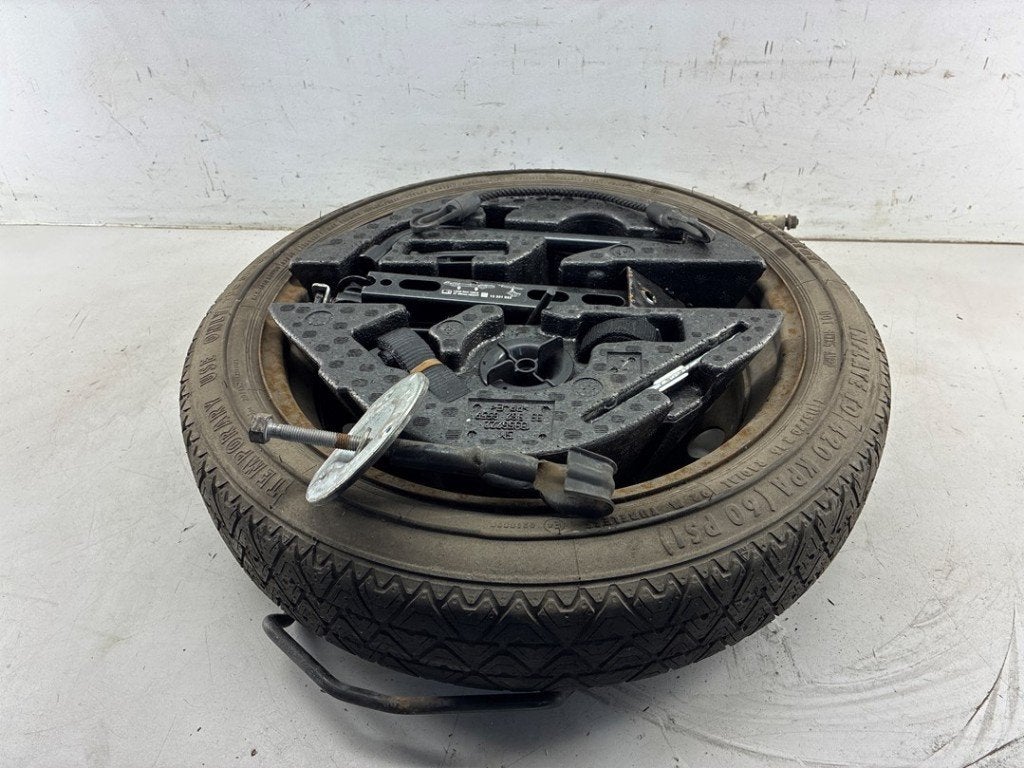 DIVERSEN Krikset + reservewiel Opel Adam (|13472233|), Gebruikt, Opel, Continental AG, Continental-Plaza 1
30175  Hannover, DE