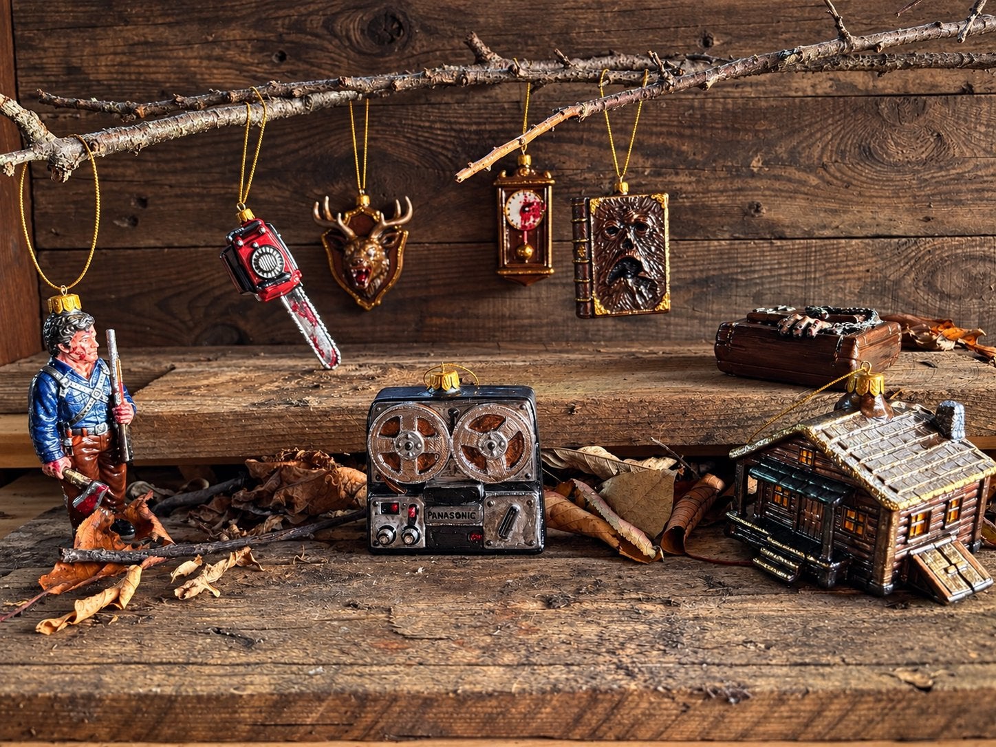 Collection Evil Dead 1981 – Boules de Noël peintes à la main, Enlèvement, Comme neuf, Film, Figurine ou Poupée