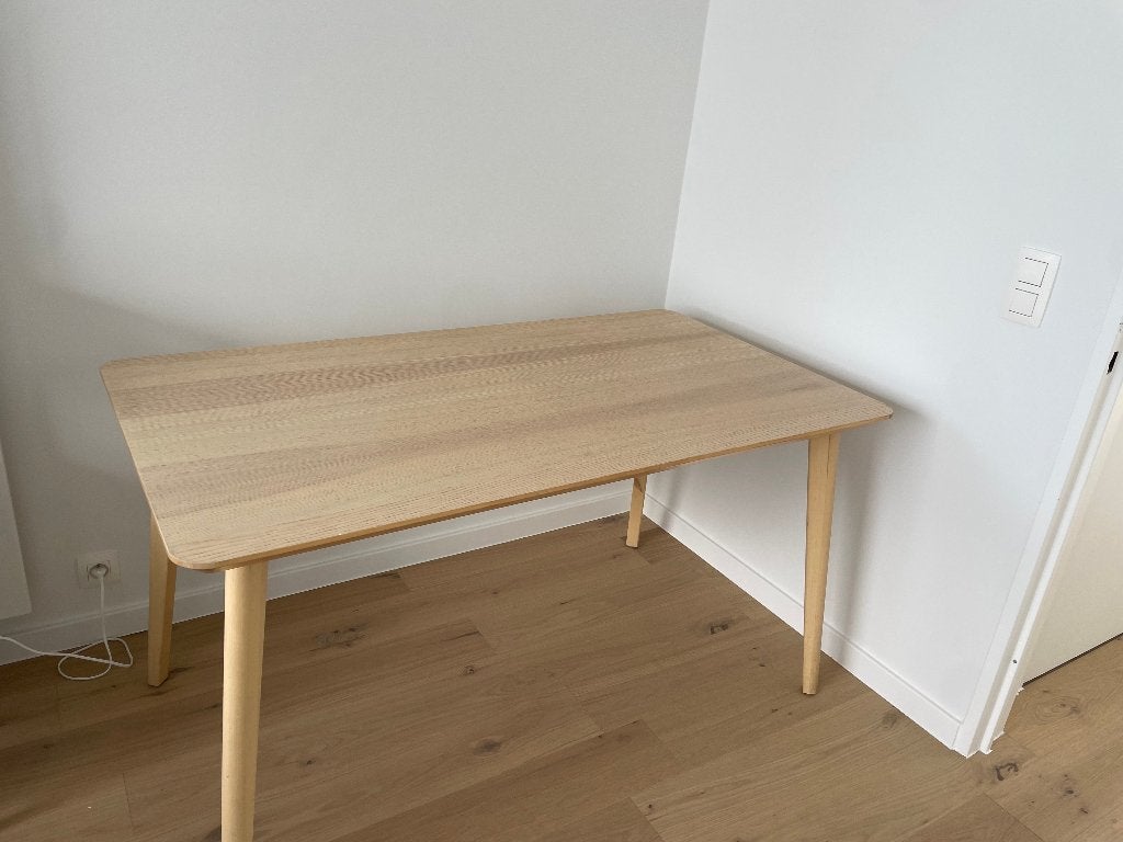 Table Ikea Lisabo, Maison & Meubles, Quatre personnes, 50 à 100 cm, Comme neuf, 100 à 150 cm