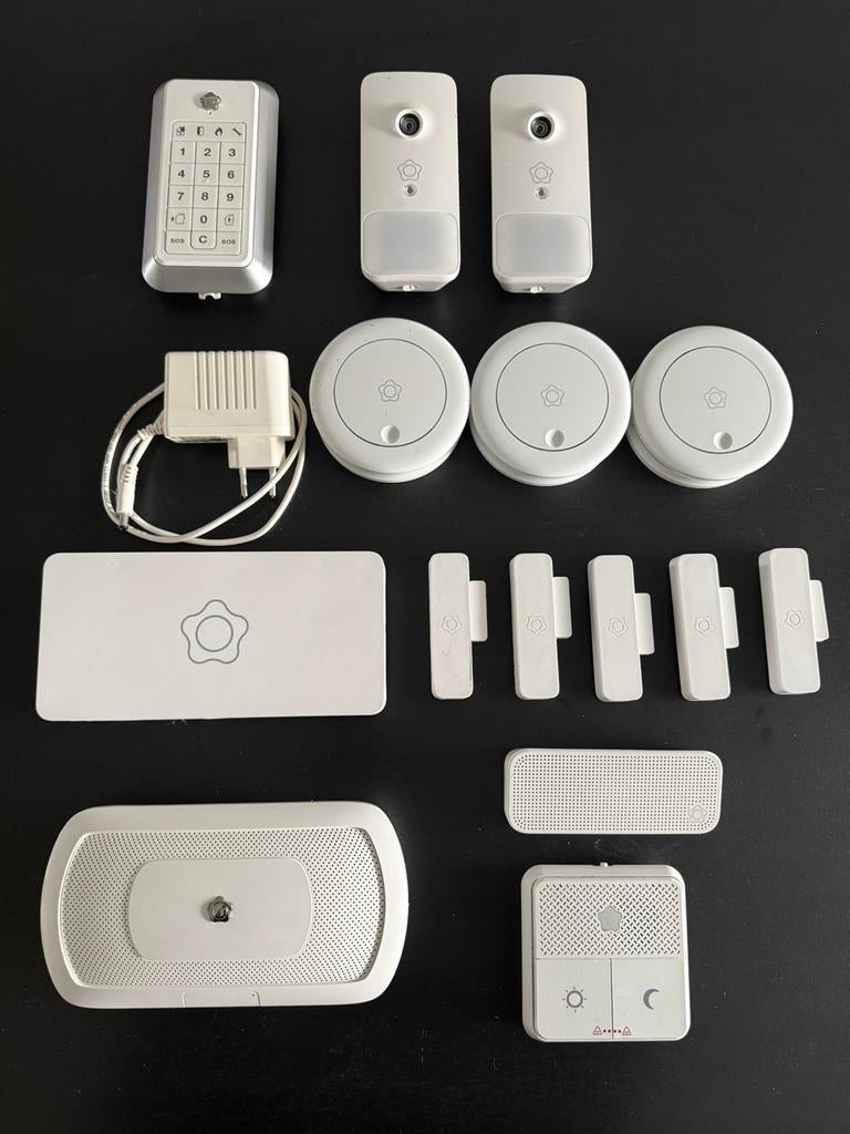 Verisure Smart Alarm set, Ophalen, Zo goed als nieuw, Sirene