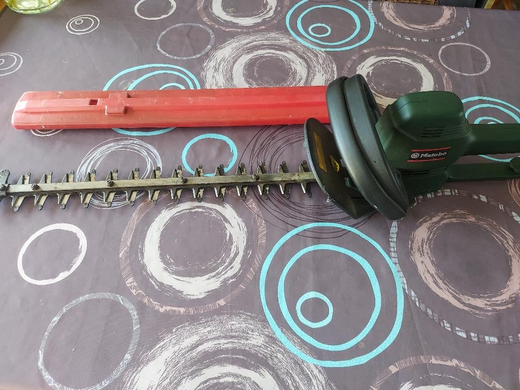 2 Electrische haagscharen metabo en bosch, Ophalen of Verzenden, Gebruikt