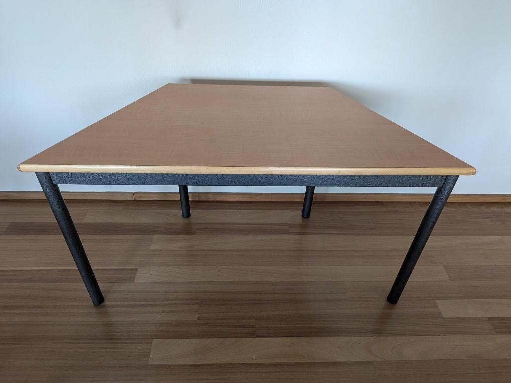 Ensemble de 2 tables trapézoïdales — Modulaires et flexibles, Atelier, Enlèvement, Utilisé, Bureau