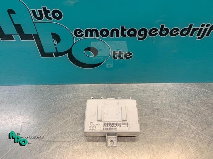 Module navigation d'un Renault Kangoo (Kangoo 2 08-), Renault, -, 3 mois de garantie, Utilisé