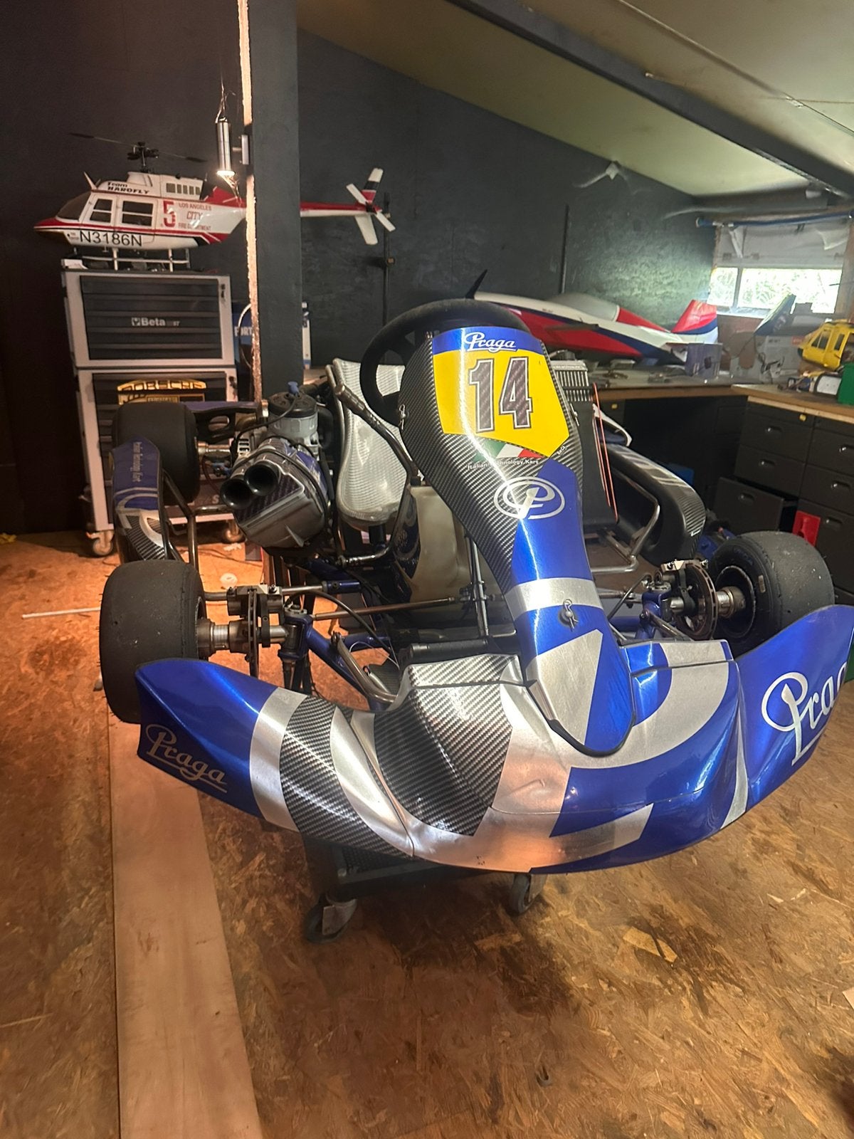 Praga, Ophalen, Zo goed als nieuw, Kart