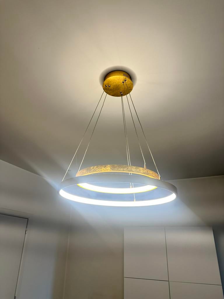 Moderne hanglamp met dubbele ring – goud/messing – LED, Ophalen, Zo goed als nieuw