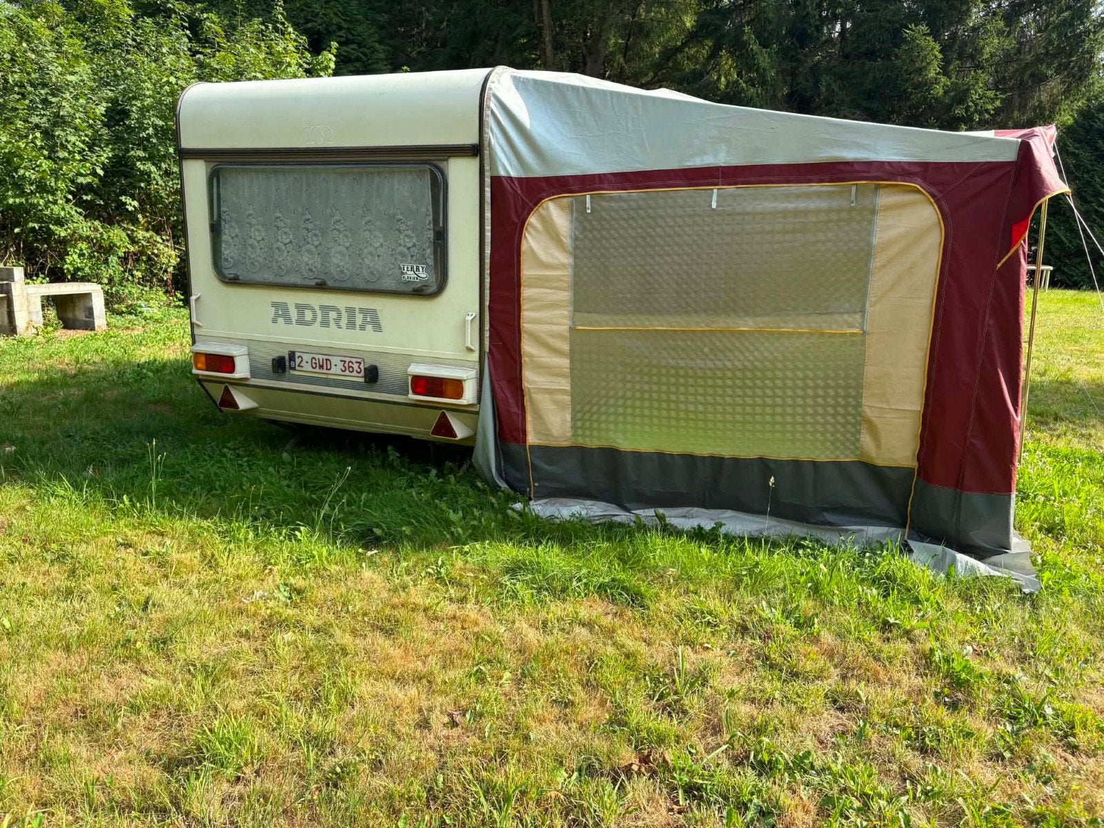 caravane adria, Enlèvement ou Envoi, Utilisé, Jusqu'à 4