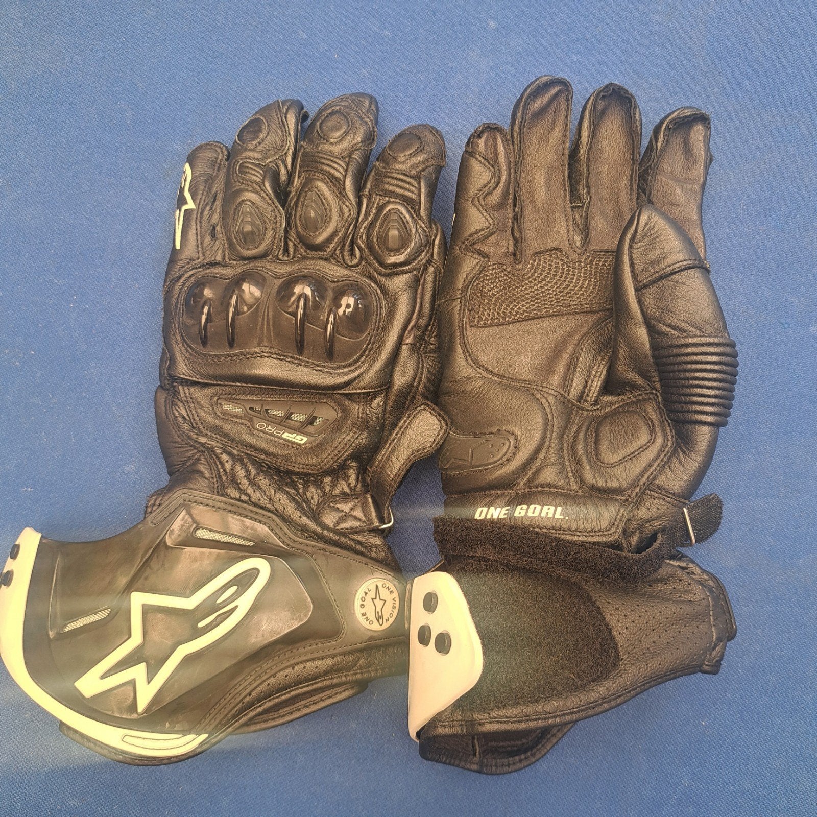 Gants de moto, Enlèvement, Gants