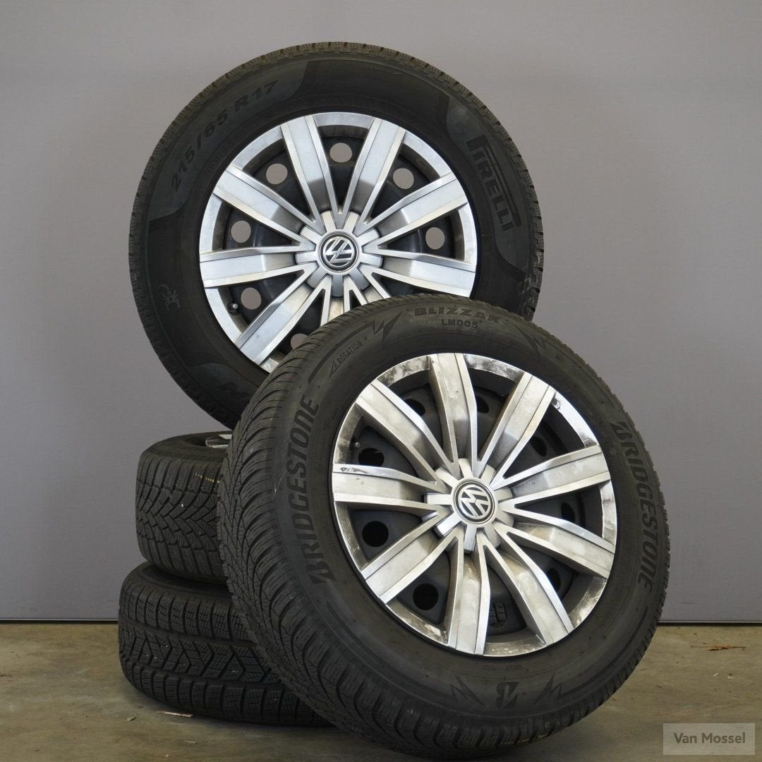 Volkswagen wieldop Pirelli winter 215/65/R17 2721, Auto-onderdelen, Banden en Velgen, -, -, Banden en Velgen, 17 inch