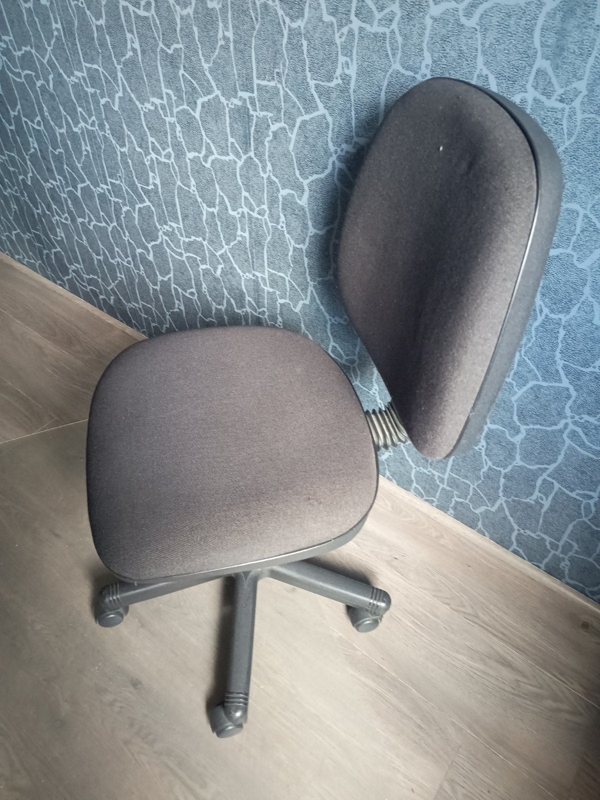 bureau stoel, Ophalen