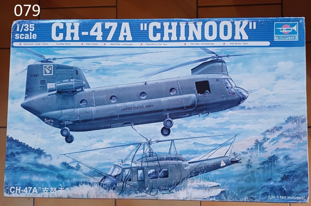 CH-47A  "Chinook"    1/32   Trumpeter, Enlèvement ou Envoi