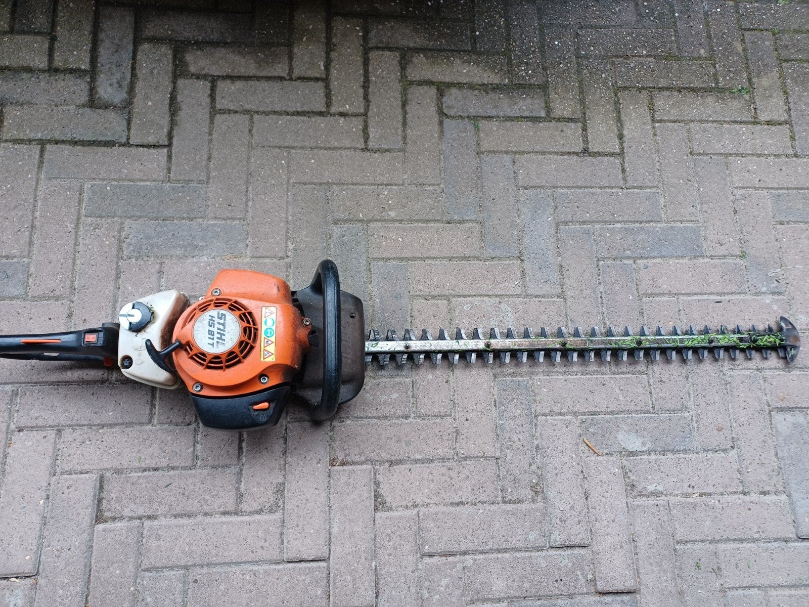 Haagschaar stihl, Ophalen