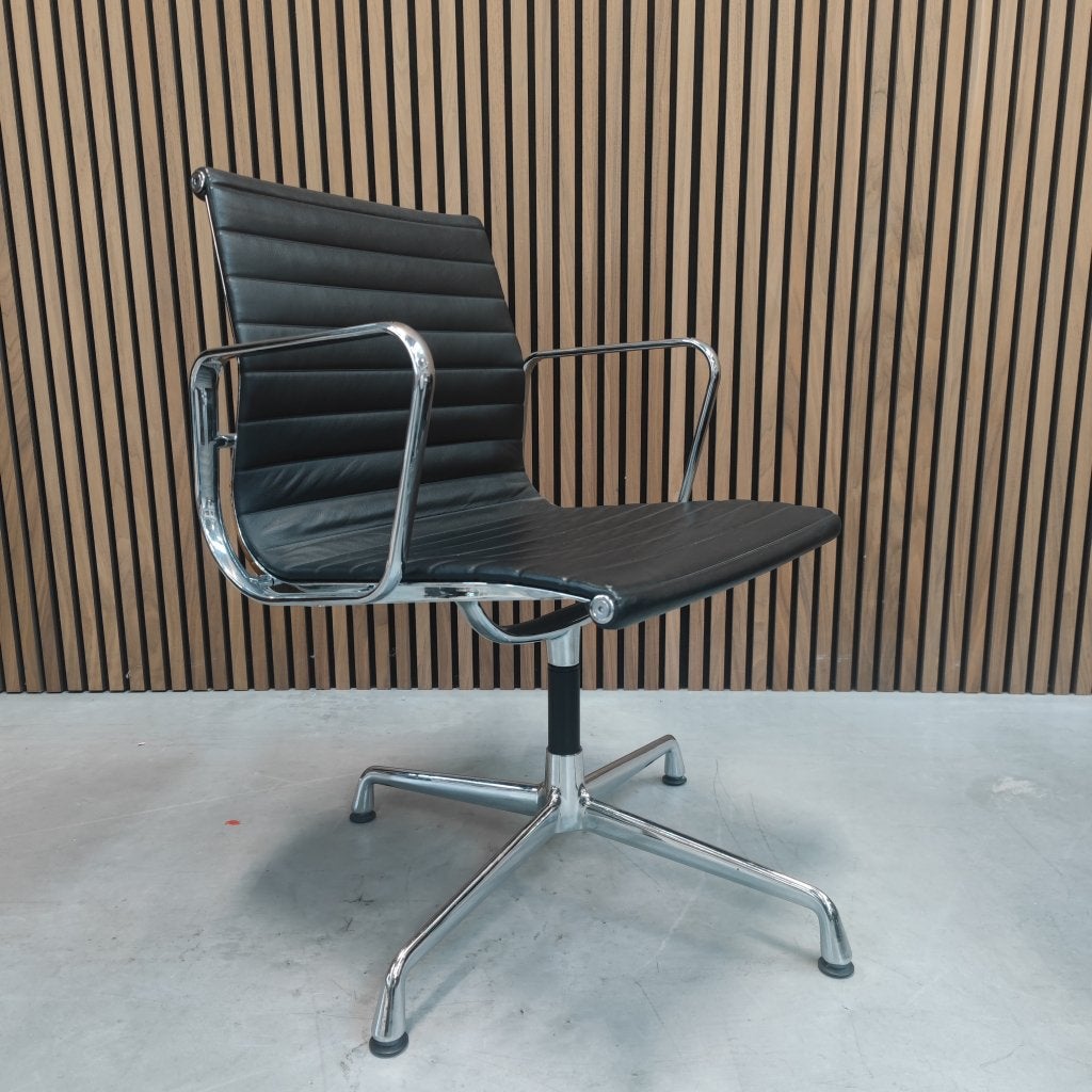 Vitra Eames EA 108 bureaustoel, Antiquités & Art, Antiquités | Bureau & Affaires, Enlèvement ou Envoi