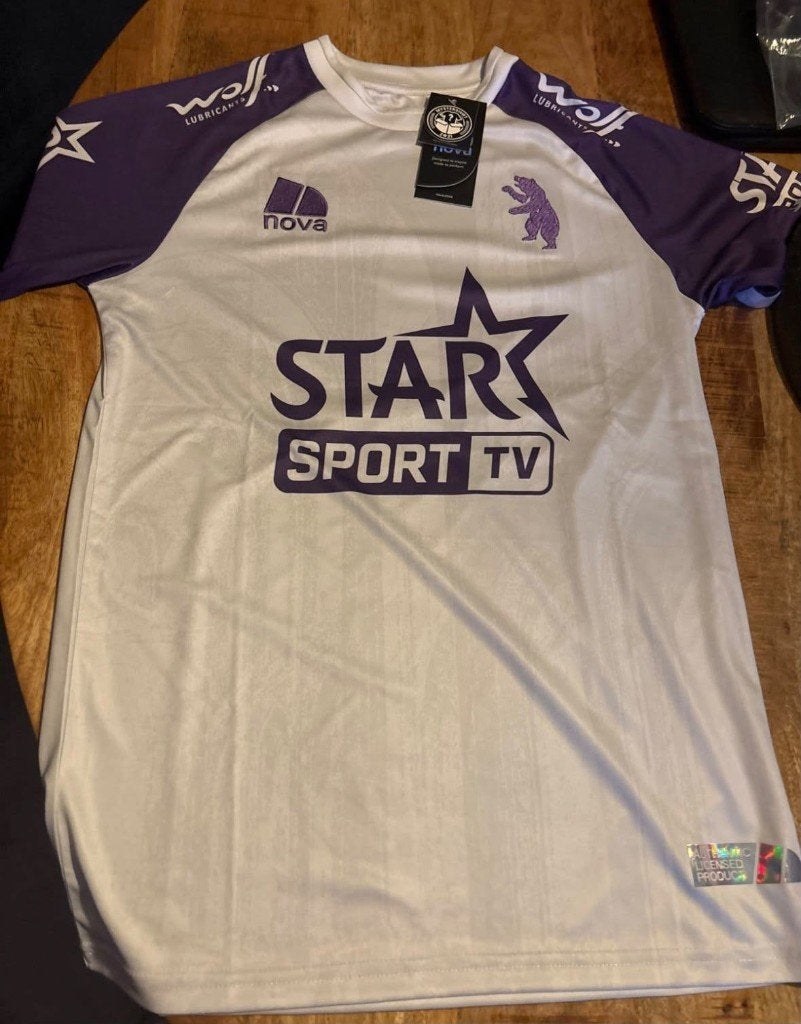 Beerschot voetbalshirt – nieuw, via Mystershirt – maat XS, Sports & Fitness, Football, Taille XS ou plus petite, Enlèvement ou Envoi