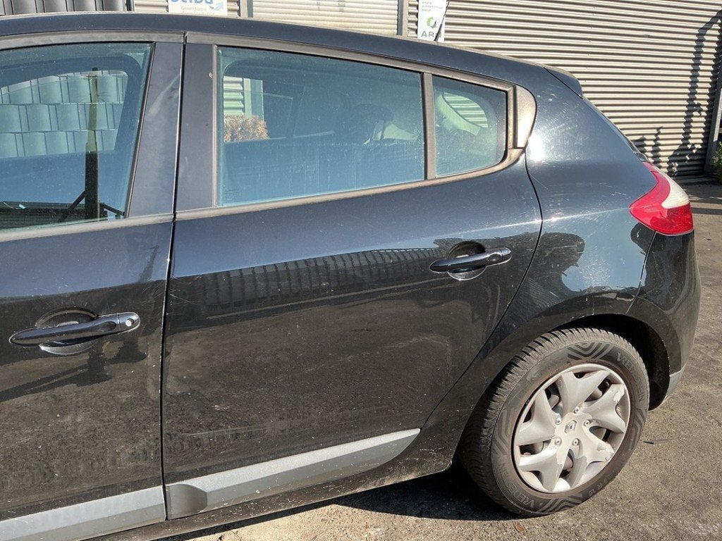 PORTE GAUCHE ARRIÈRE Renault Megane III Berline (BZ), Arrière, Renault, Utilisé, Peter-Huppertz-Straße 5
51063  Köln, DE