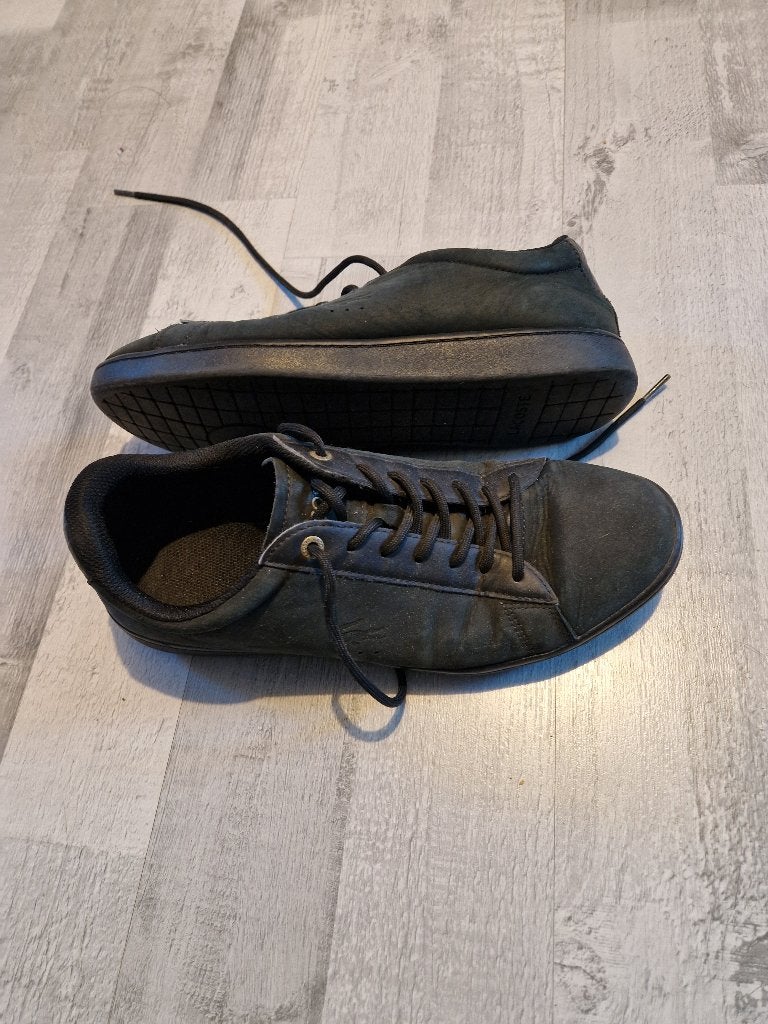 Chaussures Lacoste noires homme – Taille 43, Lacoste, Porté, Baskets, Noir