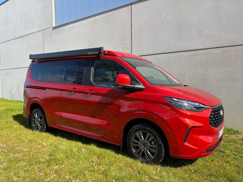 Ford Nugget Titanium 'Artisan Red' - Garantie d'usine, Jusqu'à 4, Siège standard, Réfrigérateur, Ford