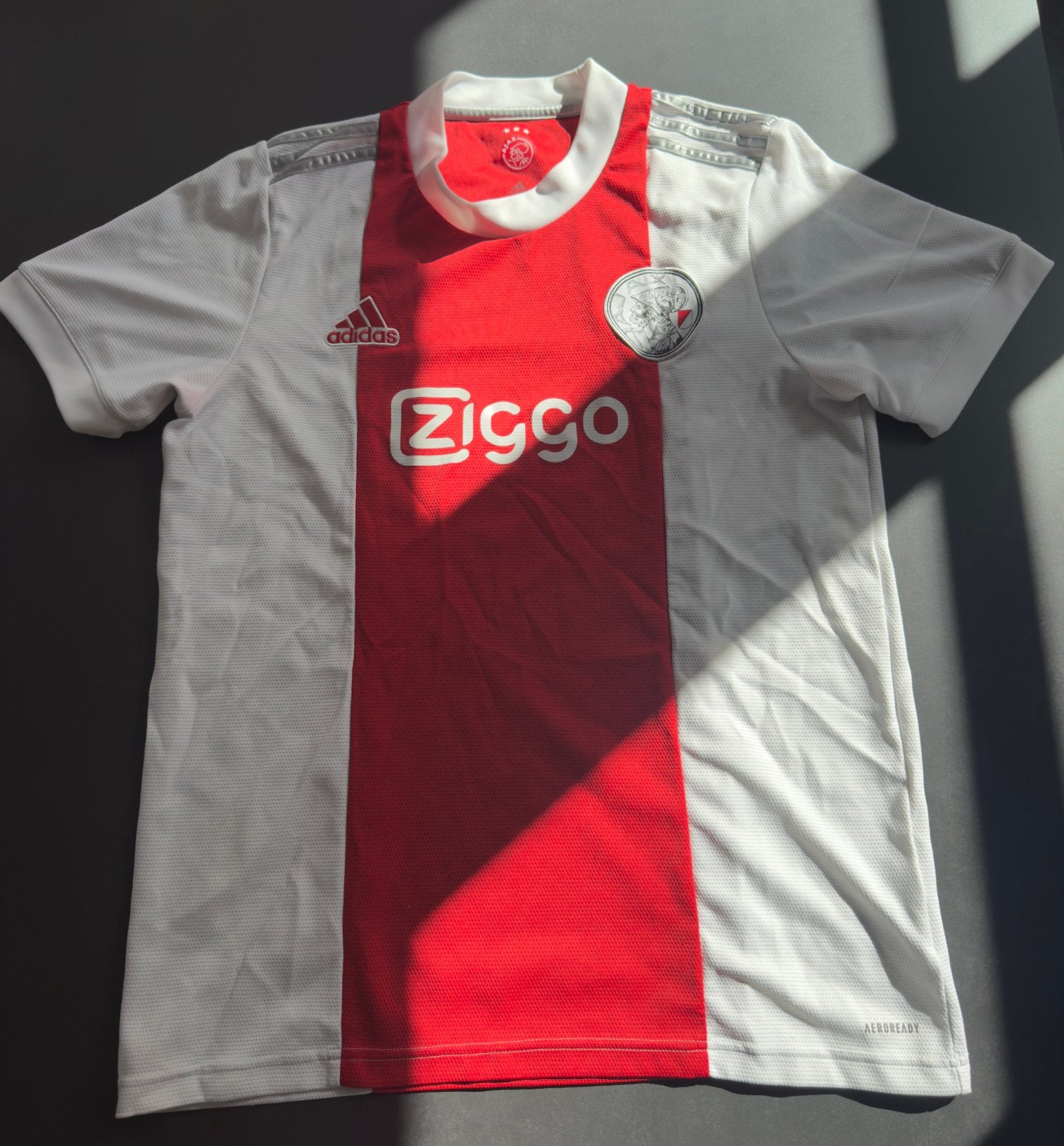 Ajax 2021/22 home shirt - adidas, Sport en Fitness, Maat L, Ophalen of Verzenden, Zo goed als nieuw, Shirt