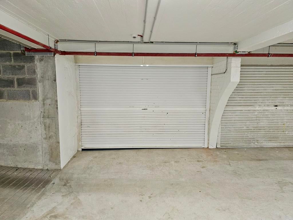 Garage à louer - Forest quartier Moliere, Immo, Bruxelles