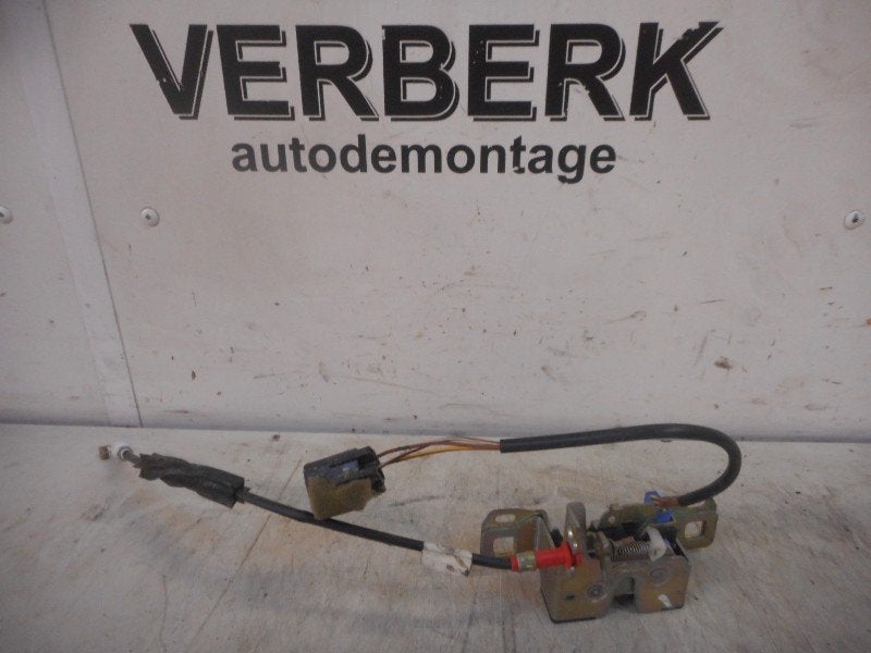 SLOTVANGER ACHTERKLEP Ford Cougar (ECX / W) (96bgf43200ab), Auto-onderdelen, Gebruikt, Henry-Ford-Straße  1
50735  Köln, DE, Ford-Werke GmbH