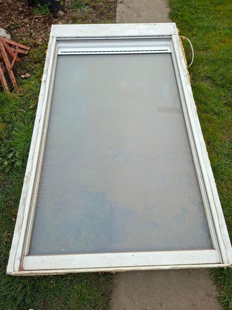 Chassi pvc blanc avec Volet monobloc