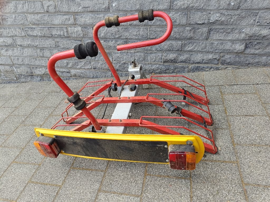 Fietsendrager 3 fietsen te monteren op een trekhaak, Auto diversen, Ophalen, 3 fietsen of meer, Gebruikt, Trekhaakdrager