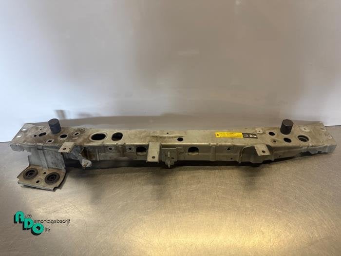 Bumperframe voor van een Nissan Note (Note 13-), Gebruikt, -, -, Ophalen of Verzenden