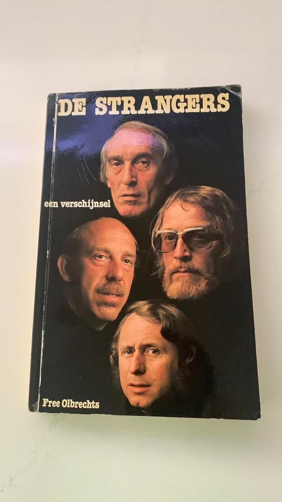 De Strangers: Free Olbrechts Gehandtekend, Ophalen of Verzenden, Zo goed als nieuw
