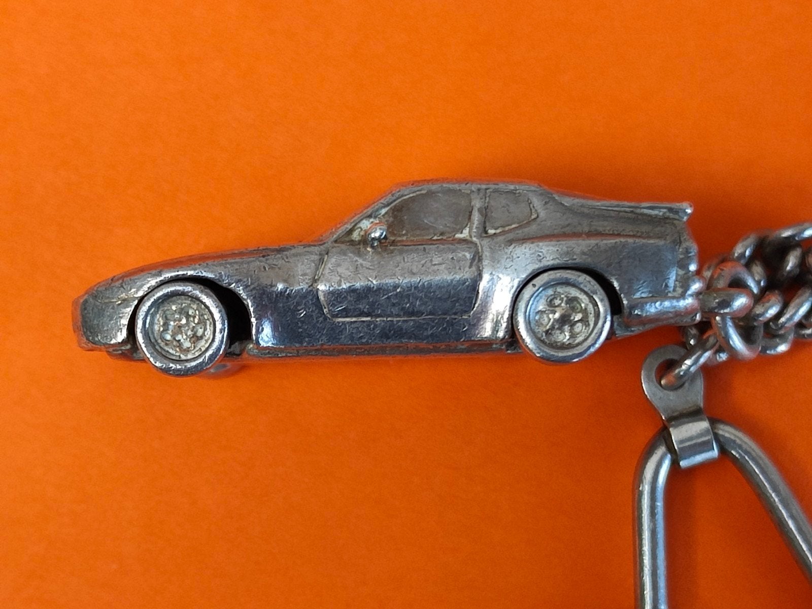 Porsche 944 zilveren REU vintage  sleutelhanger, Ophalen of Verzenden