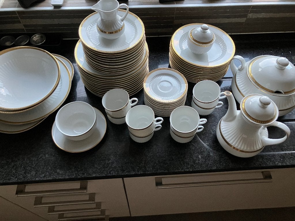 Eet- en koffieservice Bavaria Winterling, Antiek en Kunst, Antiek | Servies los, Ophalen