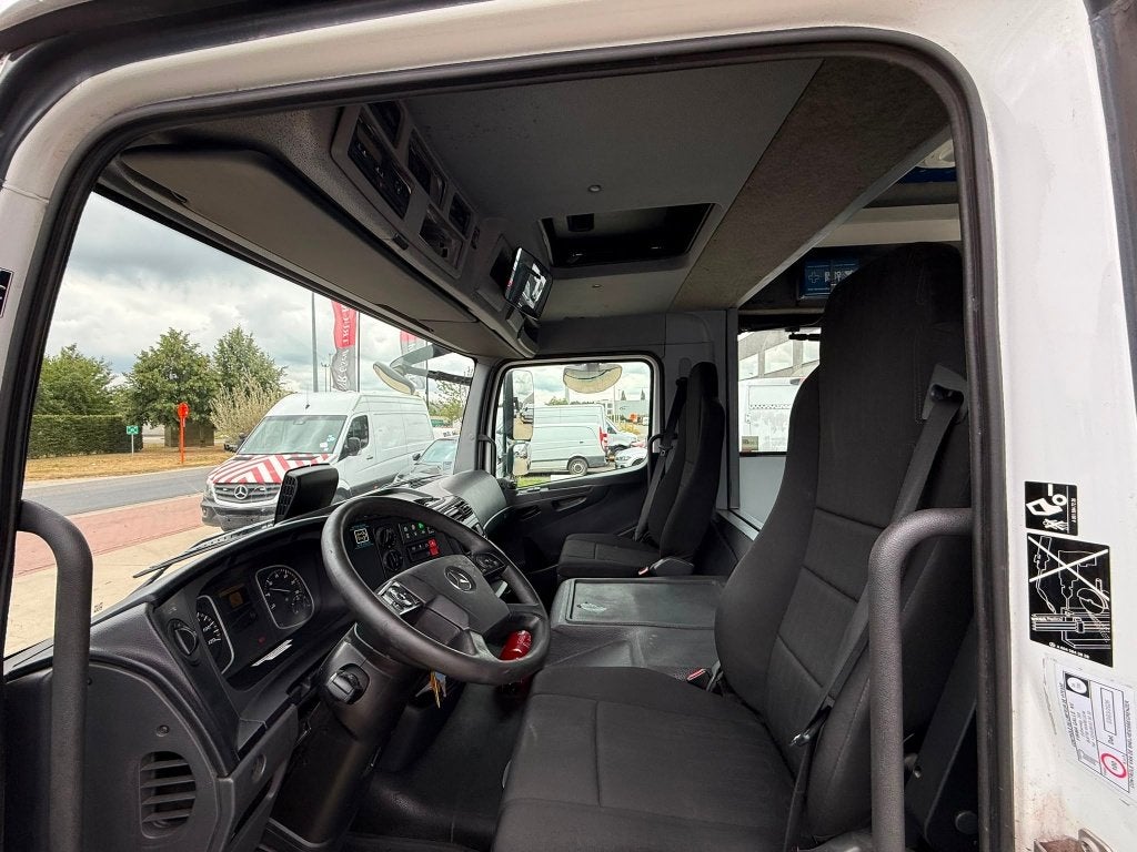 Mercedes Atego ROOFAIRCO (Stock ID 33054) — 10
