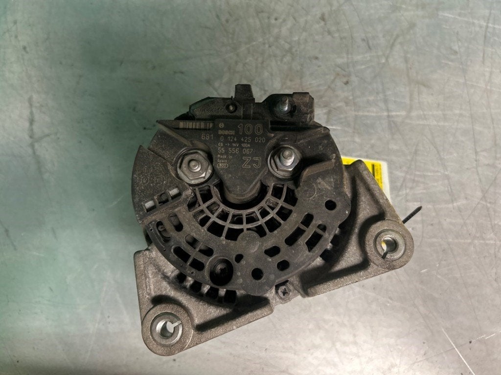 ALTERNATEUR Astra H SW (L35) (|55556067|6810124425020|), Robert Bosch AG, Opel, Utilisé, Robert-Bosch-Allee 1
74232  Abstatt, DE