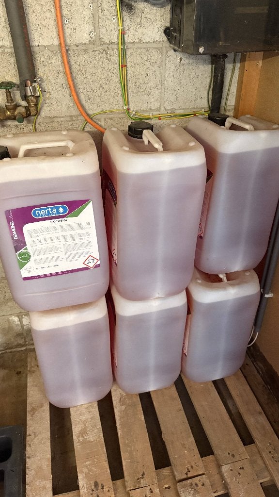 lot de 6 x 20l Nerta Sky WE64 neuf (nettoyant voiture), Enlèvement