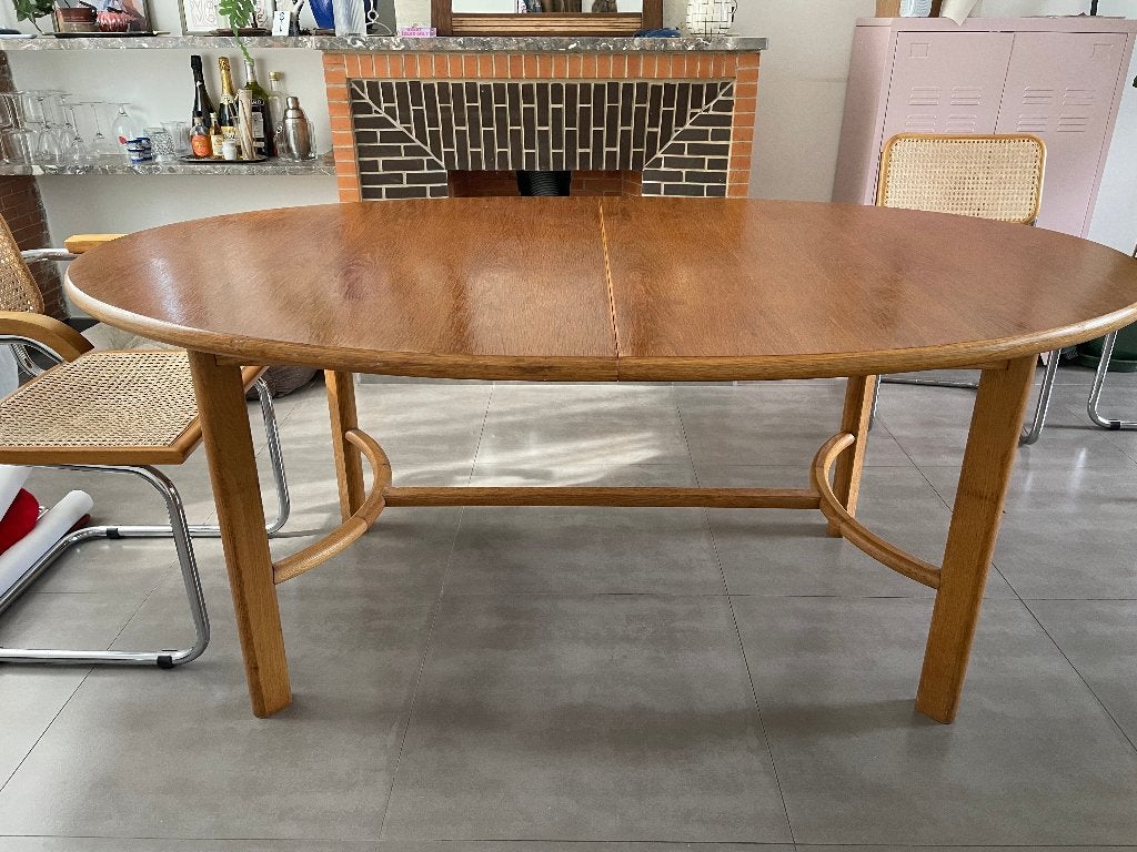 Table à manger ovale en bois massif, Maison & Meubles, 150 à 200 cm, Cinq personnes ou plus, Comme neuf, 100 à 150 cm